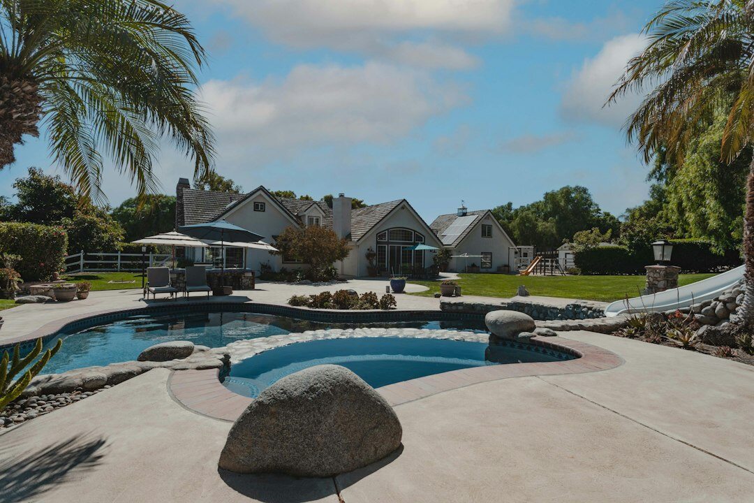 celebrity mansion exterior